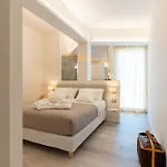 Riviera Hotel