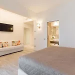 Riviera Hotel
